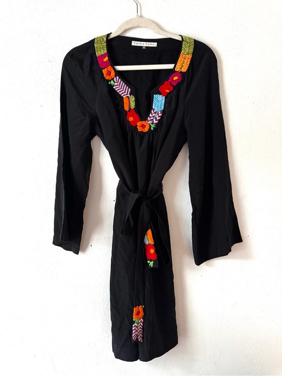 Trina Turk Dresses & Skirts - Trina Turk Black Embroidered Tie-Waist Tunic Dress with Colorful Floral Neckline